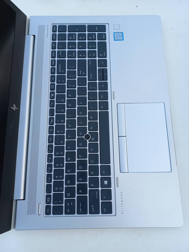 Hp elitebook 850 g5 | Core i5 8th gen | Numeric Pad | Full Keyboard 3