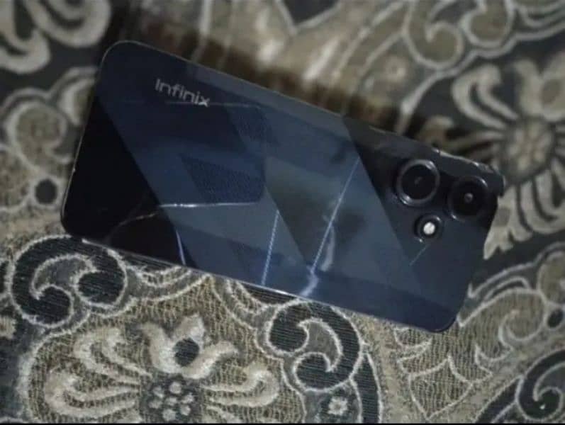 Infinix hot 30 play 4+4 64gb 0