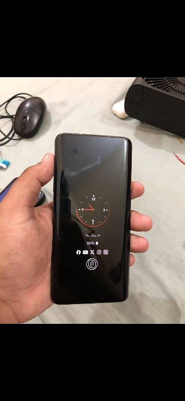 OnePlus 7t pro McLaren edition 0