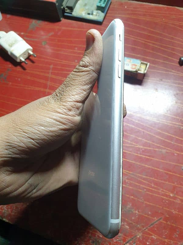 iPhone 8 Plus 64GB PTA Approved 3