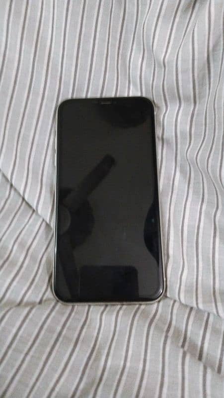 iPhone 11 64gb better health 83 face id ok true tron on 1