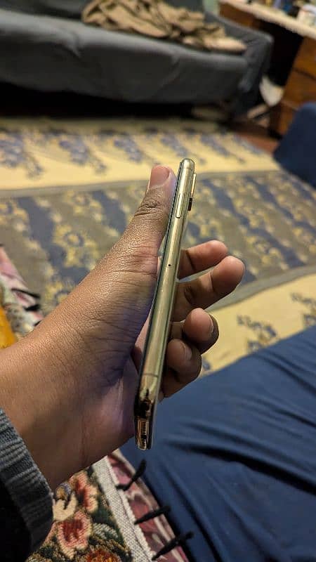 iphone xs gold 256gb non PTA ( FU ) only sale 2