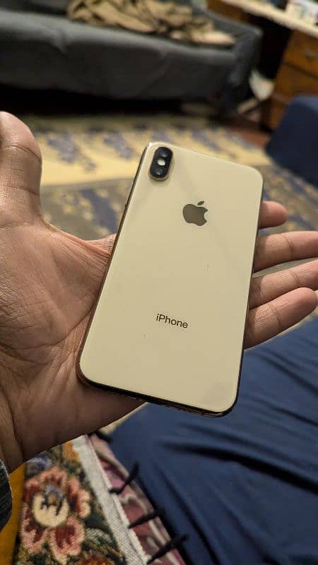 iphone xs gold 256gb non PTA ( FU ) only sale 3