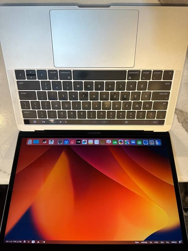 Apple MacBook Pro 2017. . 16gb/Macbook For sale 3