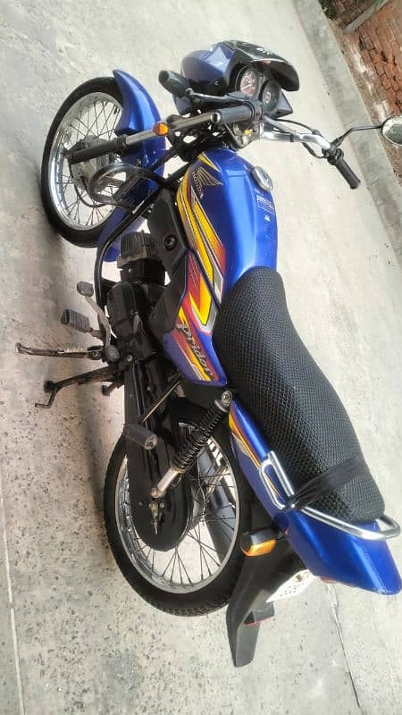 Honda pridor 100cc 4