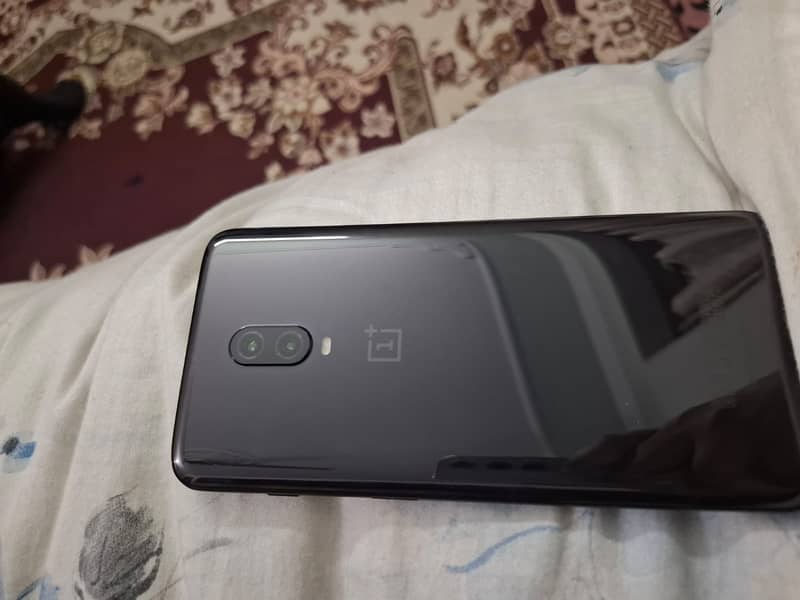 One Plus 6T 1