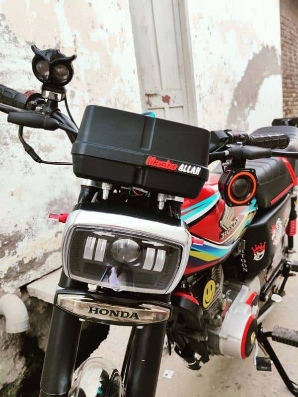 Honda 125 model 2017 12