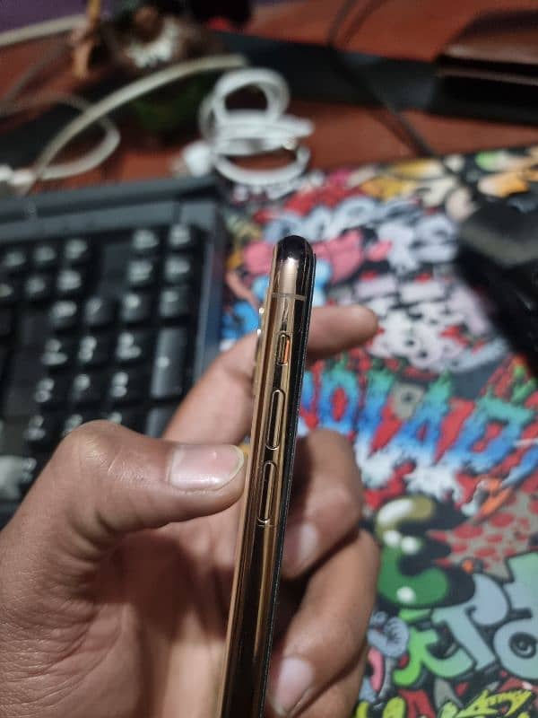 non pta iphone 11 pro for sell good condition 2