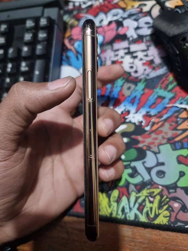 non pta iphone 11 pro for sell good condition 4