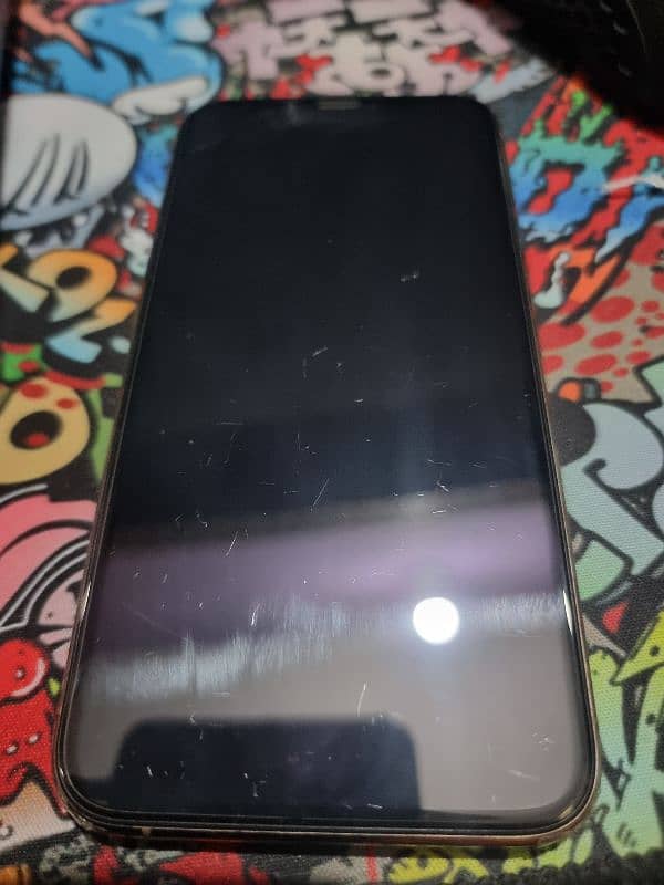 non pta iphone 11 pro for sell good condition 8