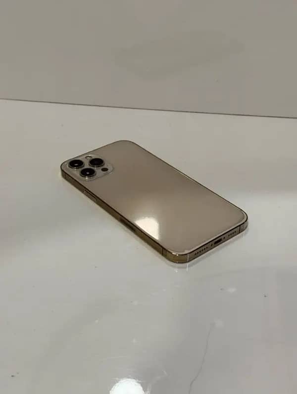 I phone 12 pro max With box 128gb gold addition 0