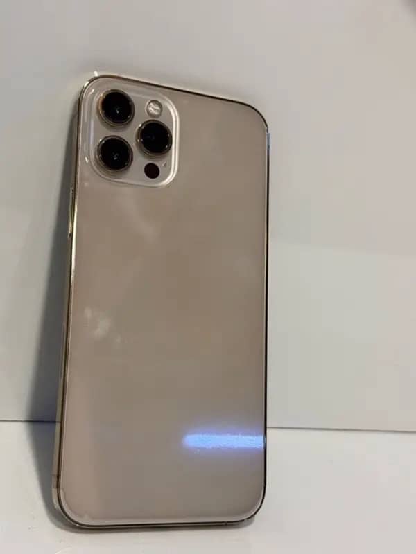 I phone 12 pro max With box 128gb gold addition 3