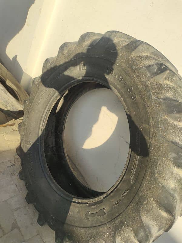 16.9. 30 size 375 tractor tyre 5