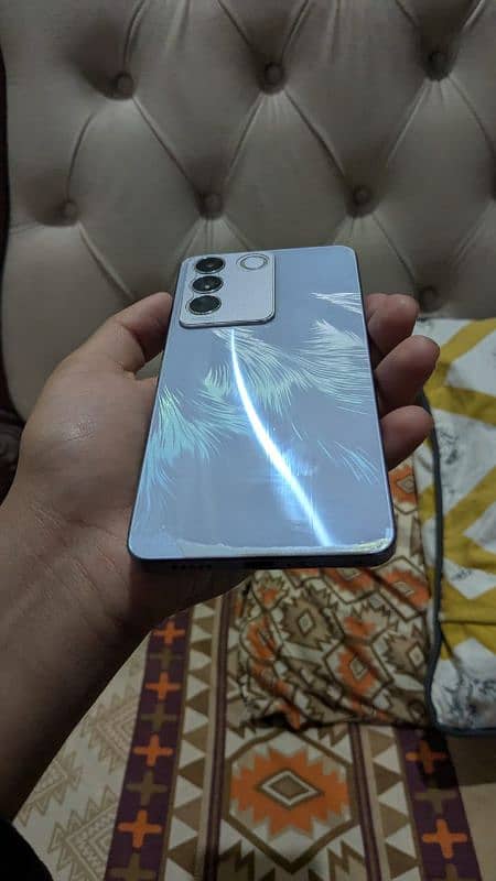 Vivo V27e 2