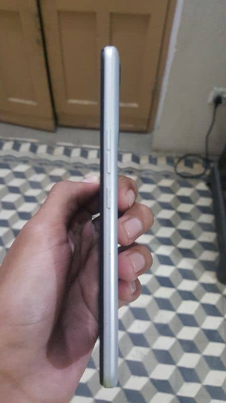 TECNO SPARK 8C 10/10 CONDITION 4/64 STORAGE 6