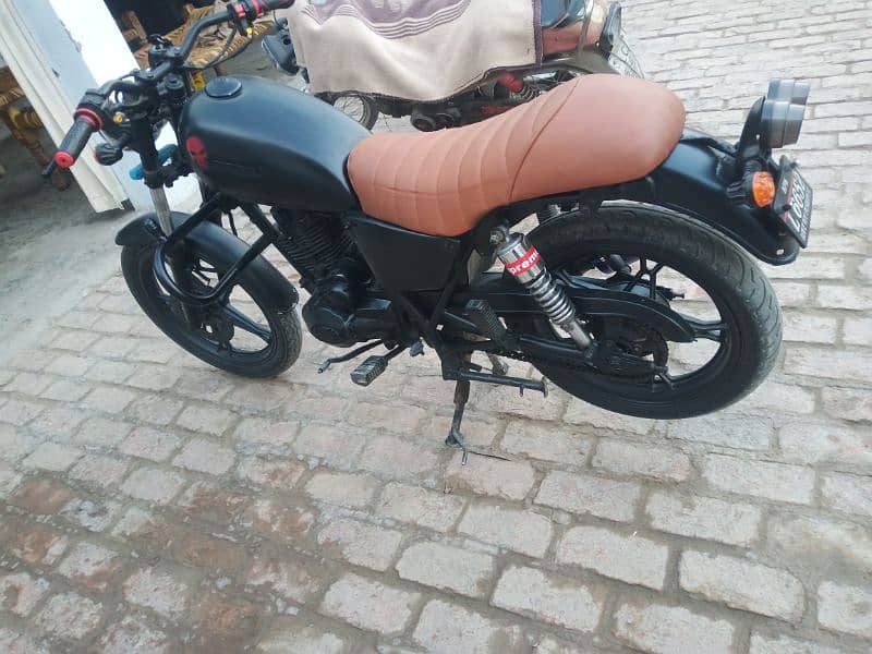 Hero prince 125 cafe modefied 2