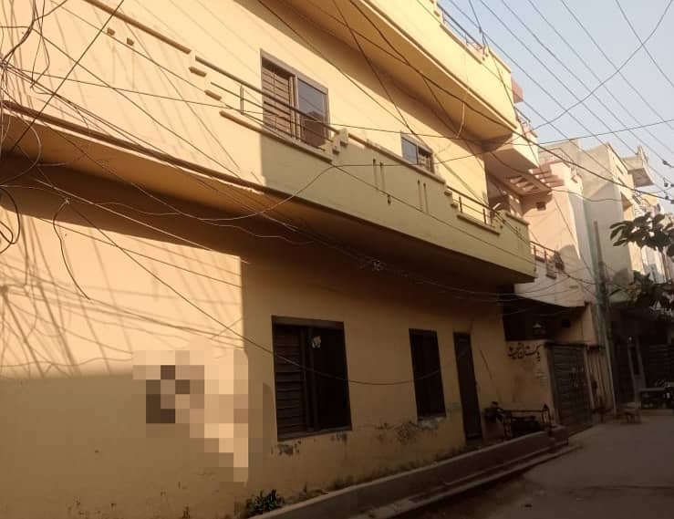 Corner House Of 5 Marla For sale In Marghzar Officers Colony 5