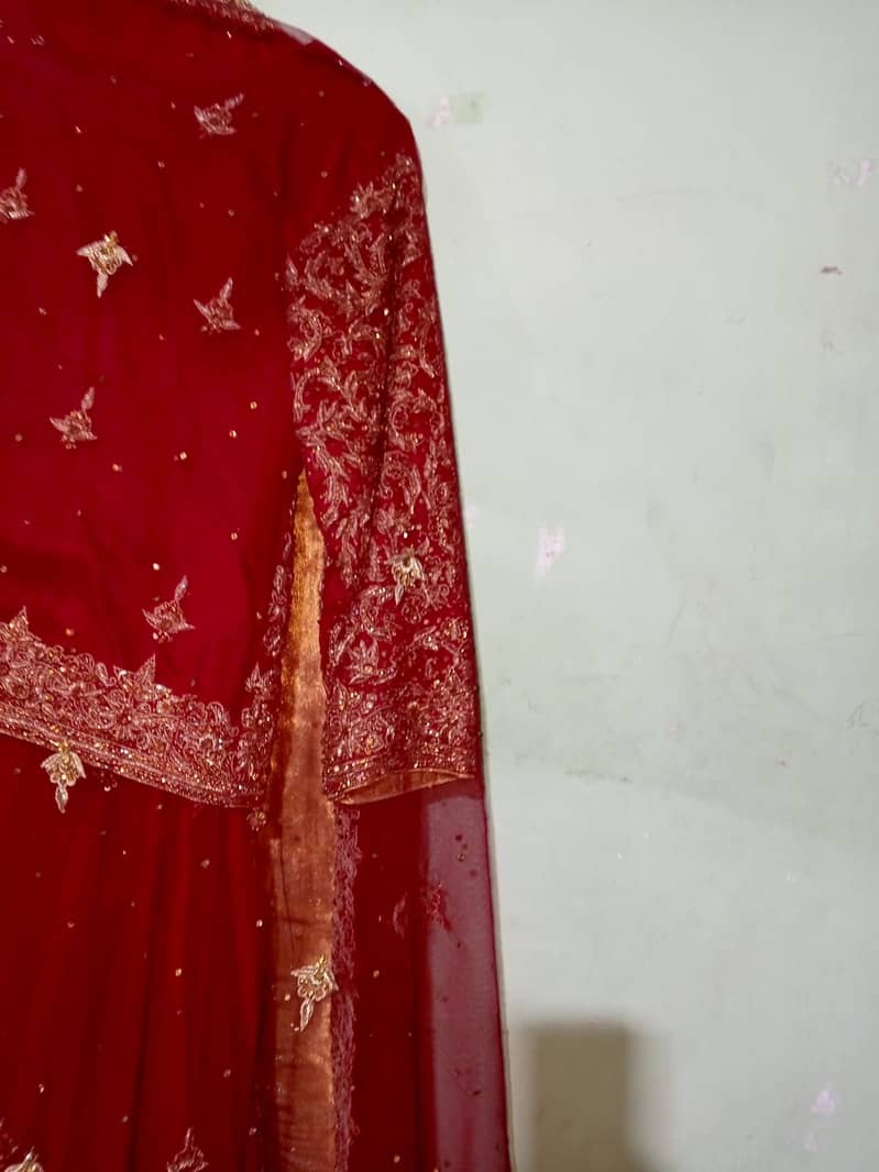 Bridal lehenga | Customize Bridal Dresses | Designer Lehenga 3