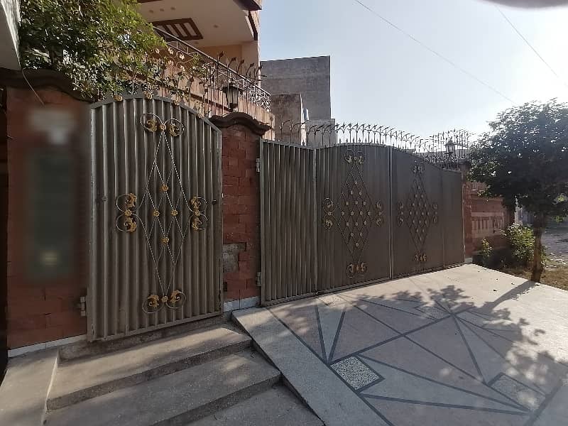 Main Double Road In Marghzar Officers Colony 2363 Square Feet House For Sale 2