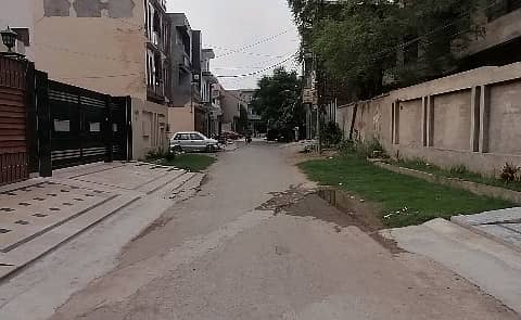 Ideal House In Marghzar Officers Colony Available For Rs. 37000000 4