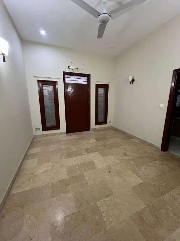 UPPER PORTION FOR RENT IN PRIME LOCATION OF PHASE 8 12