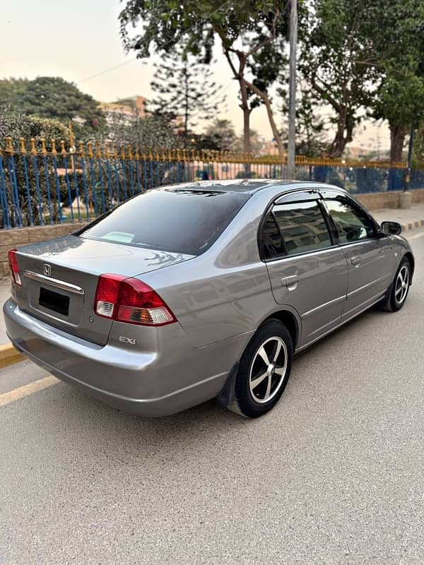 Honda Civic Exi prosmatic 2005 model in prestige condition 5