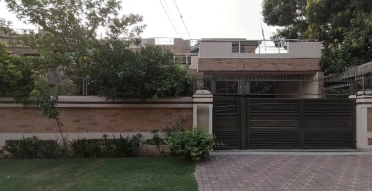 Get This Amazing Facing Park 1 Kanal House Available In Marghzar Officers Colony 0