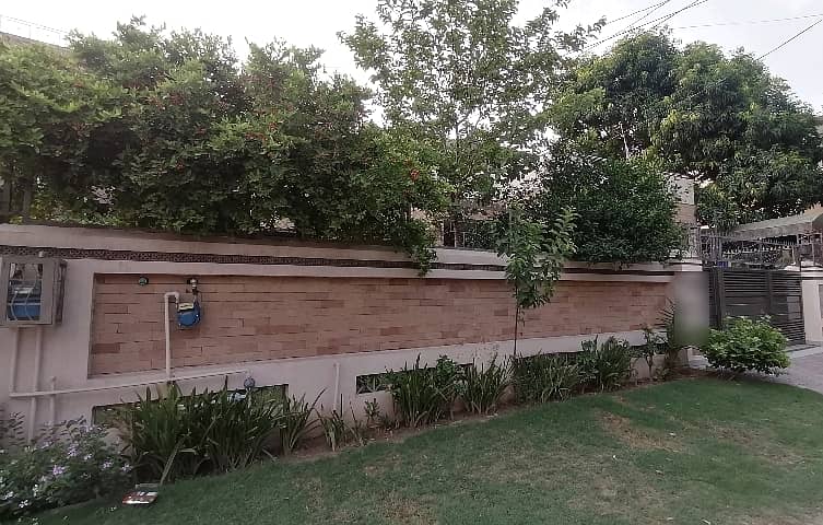 Get This Amazing Facing Park 1 Kanal House Available In Marghzar Officers Colony 2