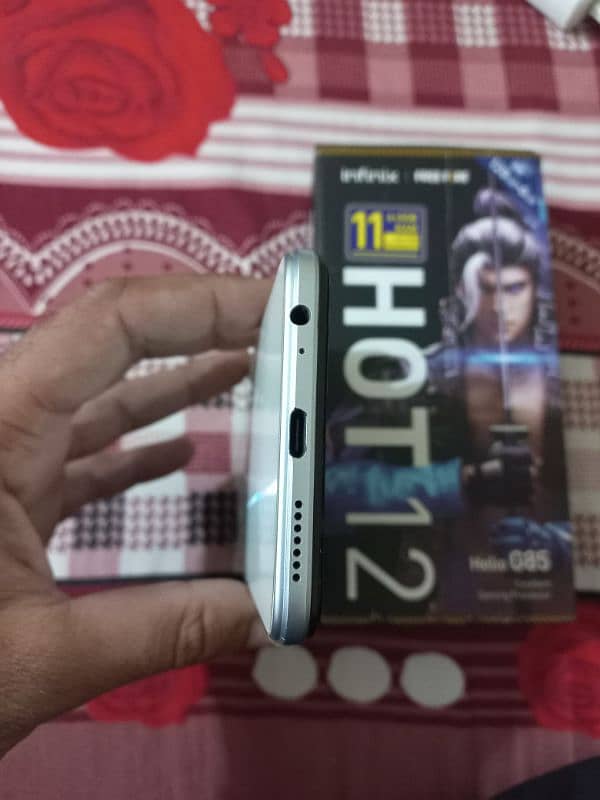 Infinix Hot 12 , 6/128GB 5