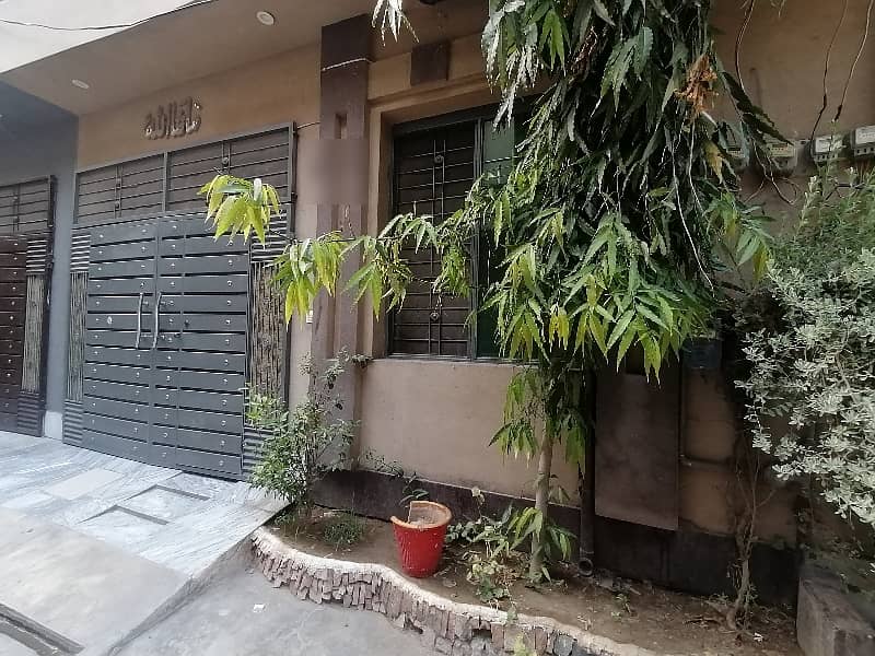 Prime Location 3 Marla House In Only Rs. 12800000/- 4