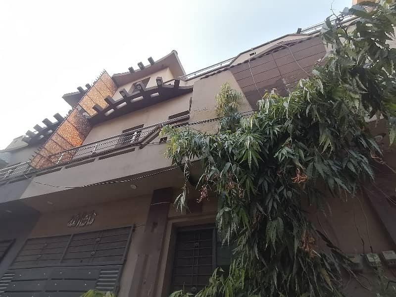 Prime Location 3 Marla House In Only Rs. 12800000/- 5