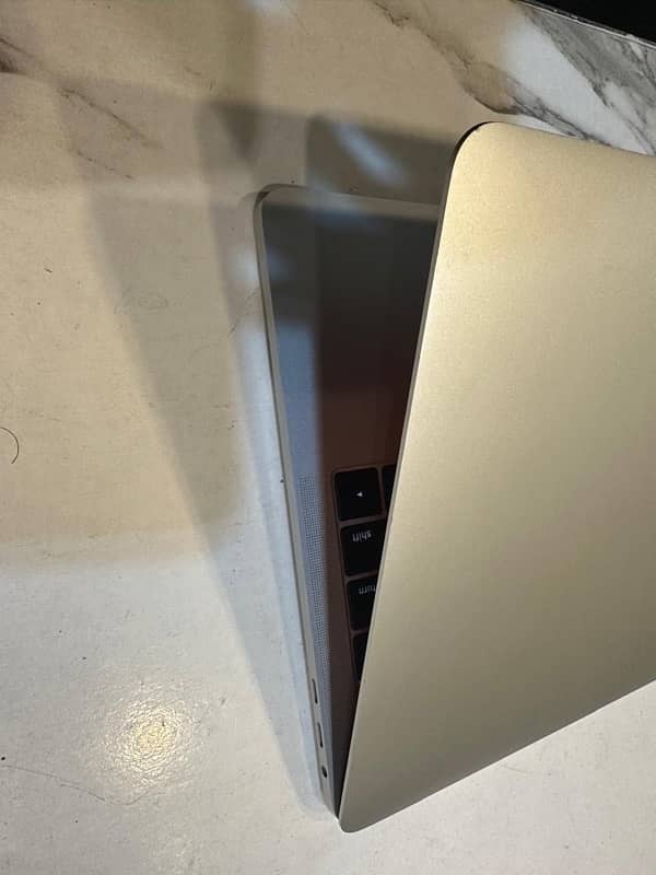 Macbook pro 2017. . 13”/core i7/macbook for sale 4