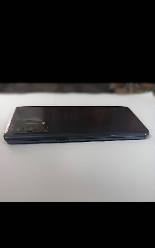 OPPO Reno 5 (8/128) 4