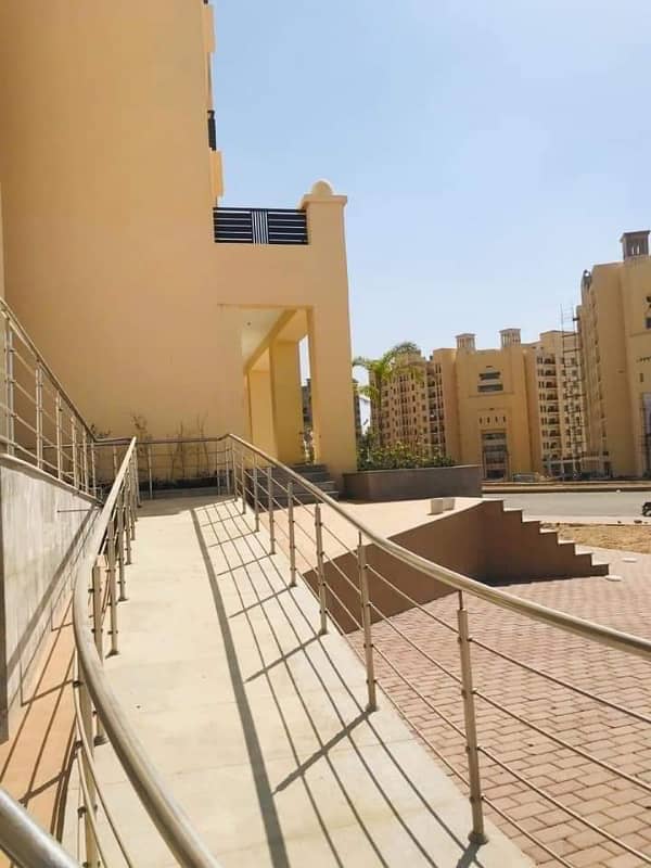 1 bedroom luxury apartment available for sale in Bahria Town Karachi 11