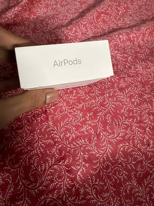 Apple Airpods 4 without ANC, Box pack 0