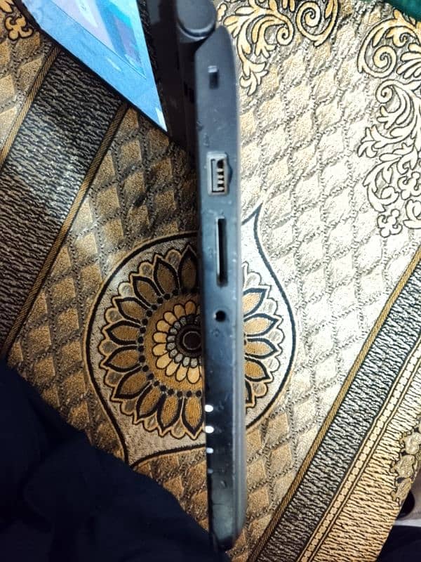 Dell latitude 3160 3