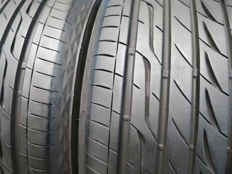 4tyres set 235/50/R/18 Bridgestone Regno just like Brand new condition 4