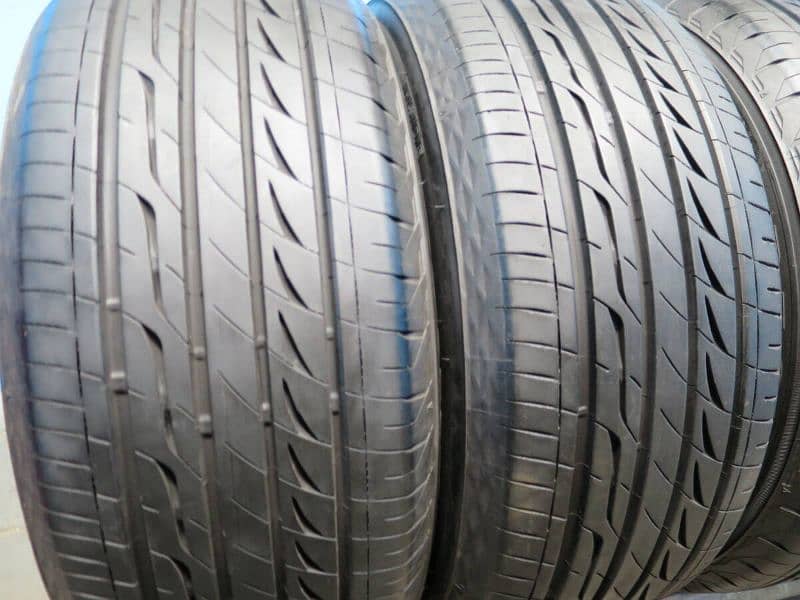 4tyres set 235/50/R/18 Bridgestone Regno just like Brand new condition 6