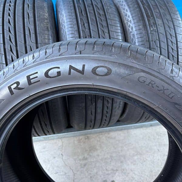 4tyres set 235/50/R/18 Bridgestone Regno just like Brand new condition 9