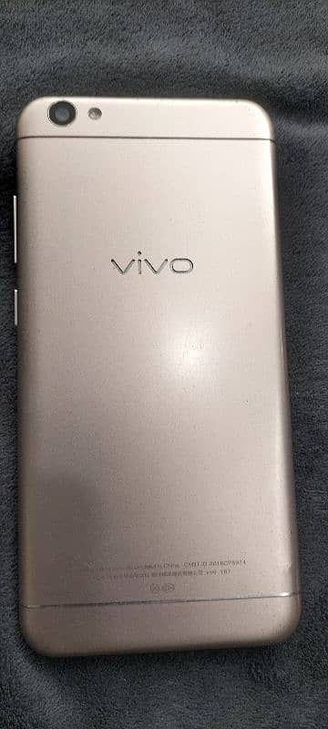 vivo . v5 4GB. . . ram. . . 32GB. . . ROM 0