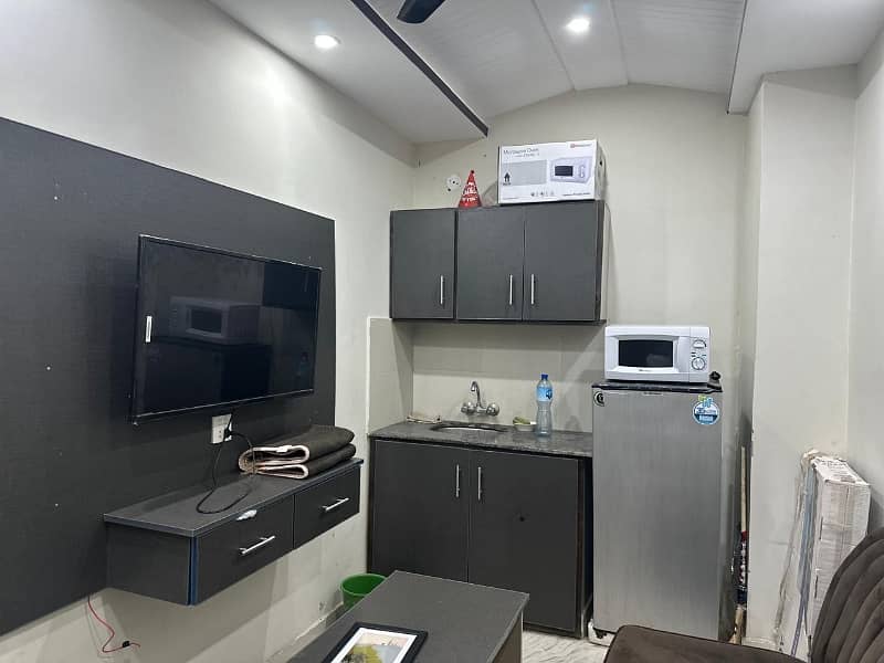 Fully Furnished Flat For Rent Near Emporium Mall Johar Town 25