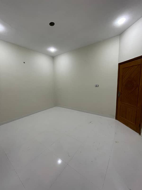 3 bed room upper portion with Roof near sharah e qaideen 10