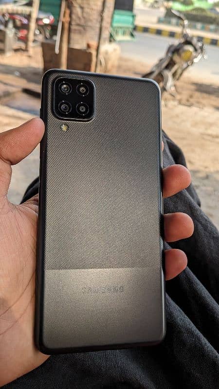 Samsung A12 0