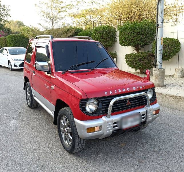 Mitsubishi Mini Pajero 1996 / 2006 automatic 1100cc 3