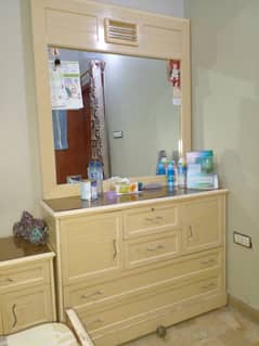 King size bed, Dressing table and 2 side tables