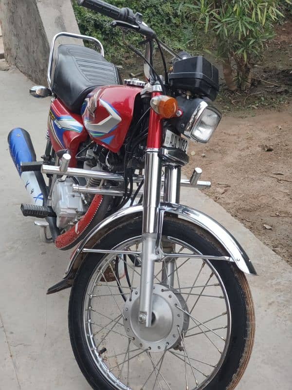 Honda 125 For sale seriouse Person Contact  03-45-45-45-215 6