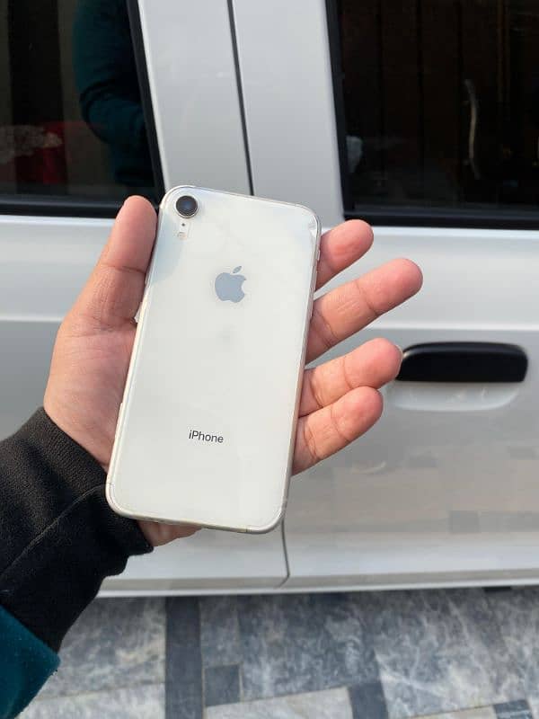 iPhone Xr 128Gb 1