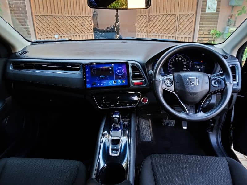 Honda Vezel 1.5 8