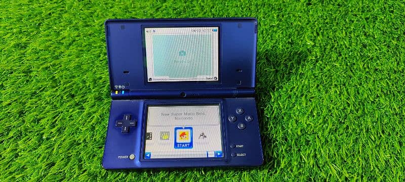 Nintendo DSi 1