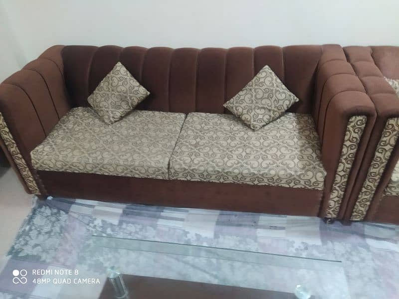 Sofa set 7 seater with Table 2